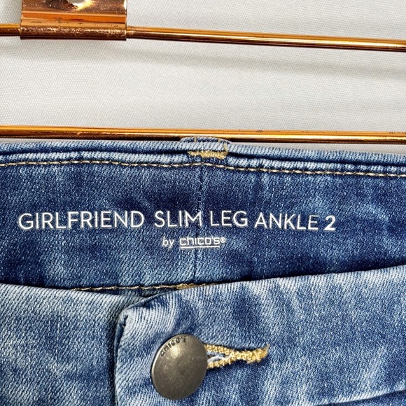 Chicos Girlfriend Slim Leg Ankle Jeans Size 2/L Rhinestone Cuffs Mid Rise‎ - Picture 6 of 9